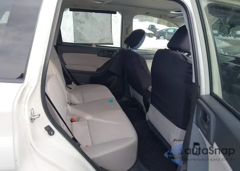 2015 Subaru Forester 2.5I Premium z USA, uszkodzony, nr VIN JF2SJADCXFH543612